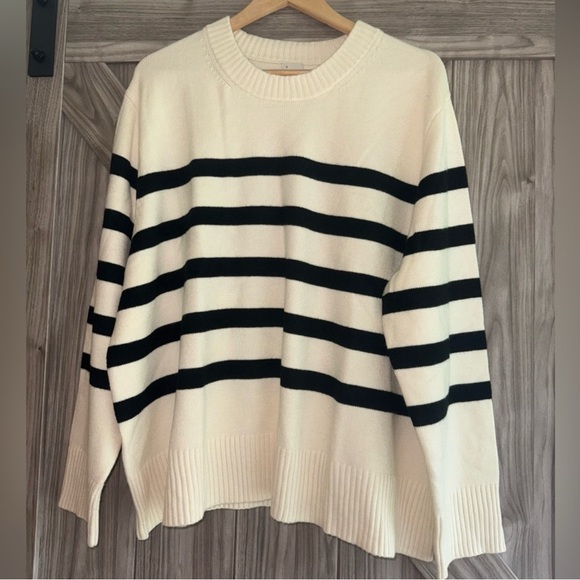 A New Day soft oversize black and cream stripe sweater ladies 1XL - Picture 1 of 3